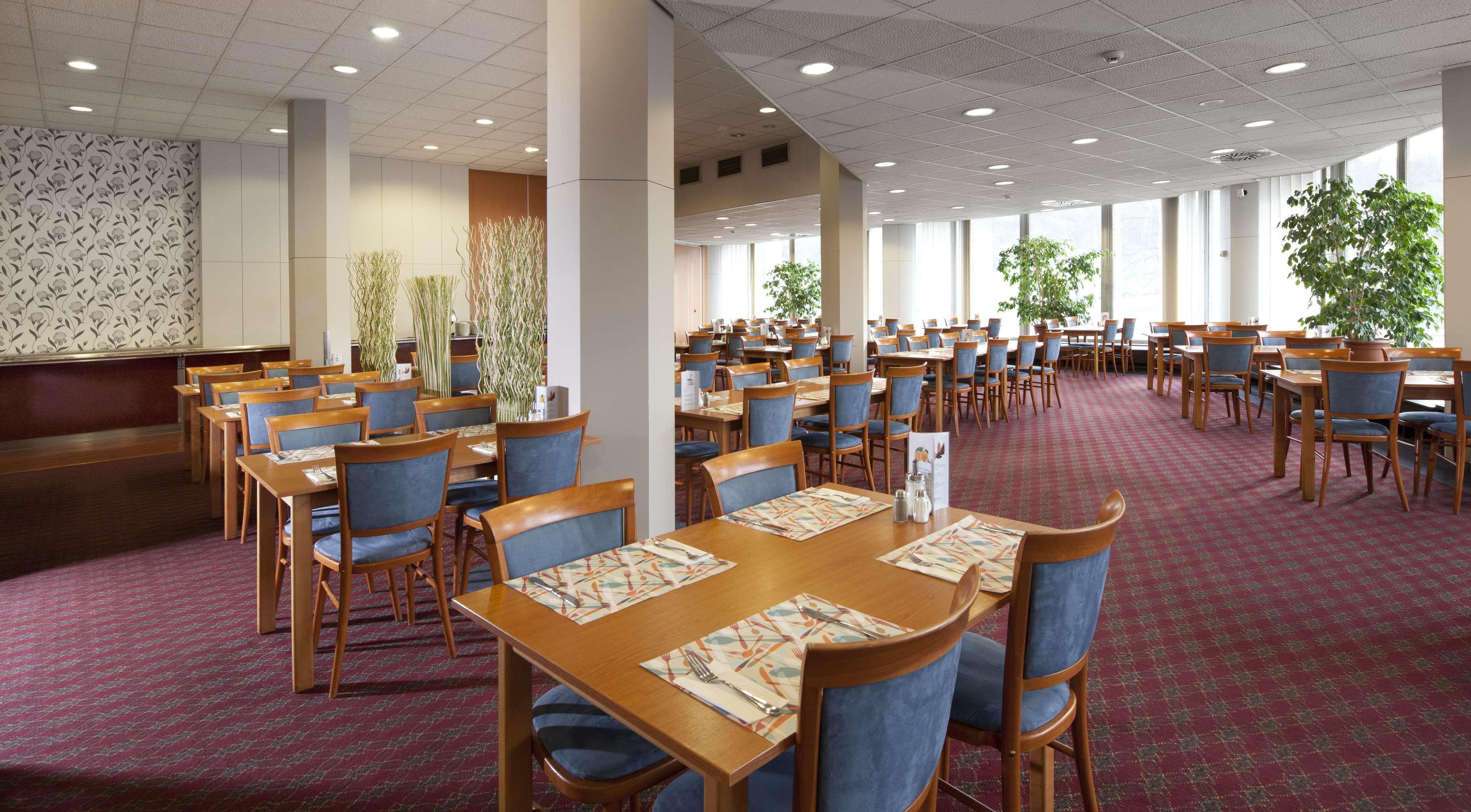 OREA HOTEL PYRAMIDA | ⋆⋆⋆⋆ | PRAGUE, CZECH REPUBLIC | SEASON DEALS FROM €53
